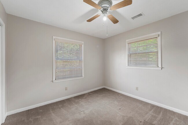 Building Photo - 4224 Ridgefield Ct