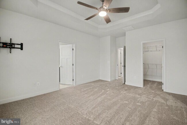 Building Photo - 11398 Willow Green Cir