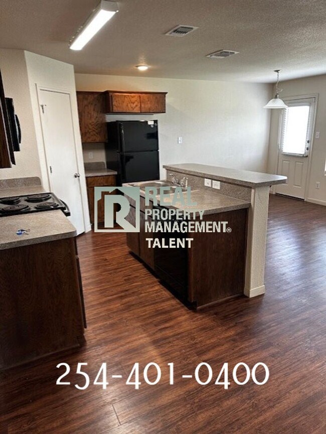 Building Photo - 5800 Rustler-A