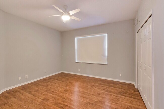Building Photo - 12372 Cascades Pointe Dr