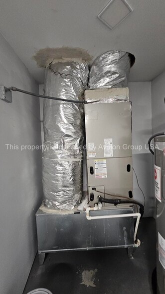 Building Photo - 1978 Solomon St