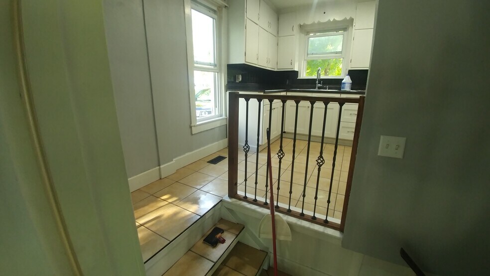 Enry to Kitchen from Rear screen in porch - 2004 Clay St