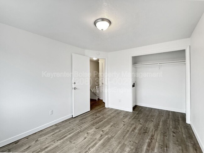 Building Photo - 4813 W Targee St