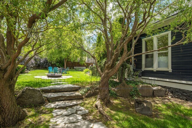 Building Photo - 1631 W 1st Ave