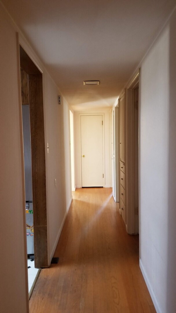 Building Photo - Central Roseville, Single Story Large Yard, Pool w/ Service 3 bedrooms, 2 baths,  1931sqft Gardne...