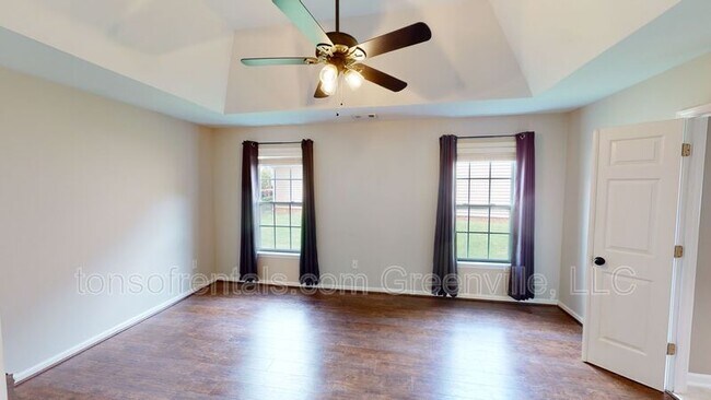 Building Photo - 210 Grimes Dr