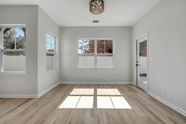 Building Photo - 2022 Trimble Rd