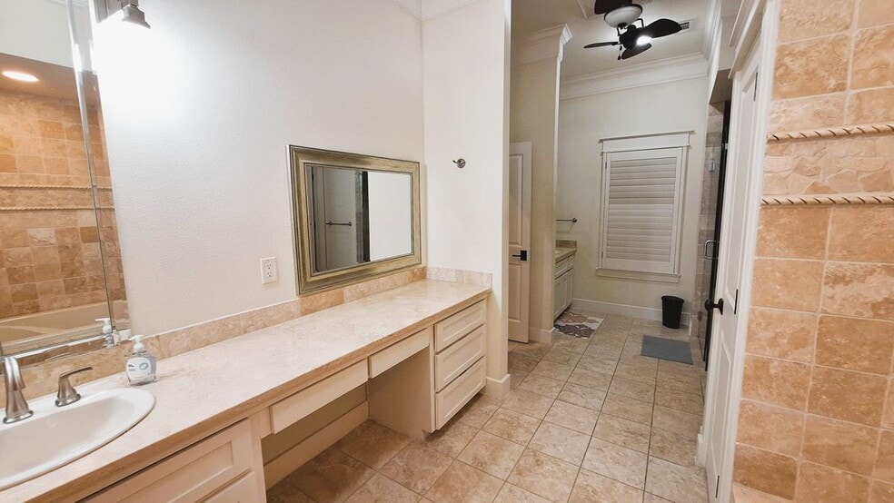 Building Photo - 130 Squires Dr