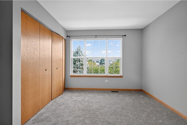 Building Photo - 2632 Canyon Dr
