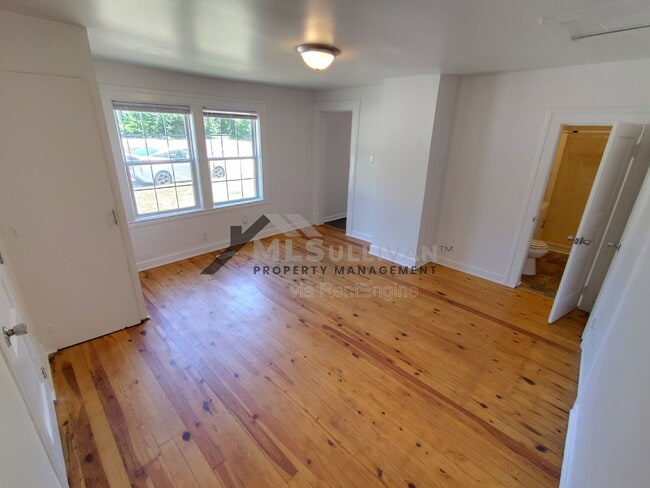 Building Photo - 2301 Otis St