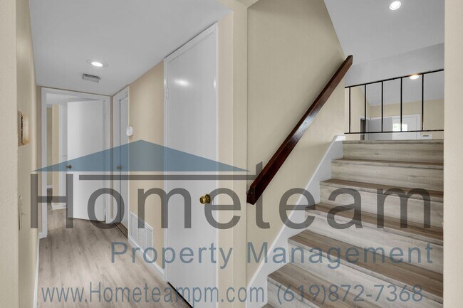 Building Photo - 5954 Flipper Dr