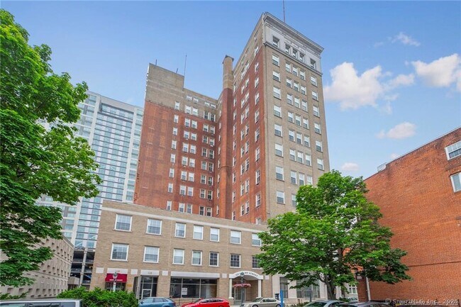 Primary Photo - 124 Court St