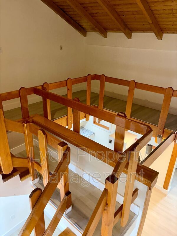 Building Photo - 262 Illinois St