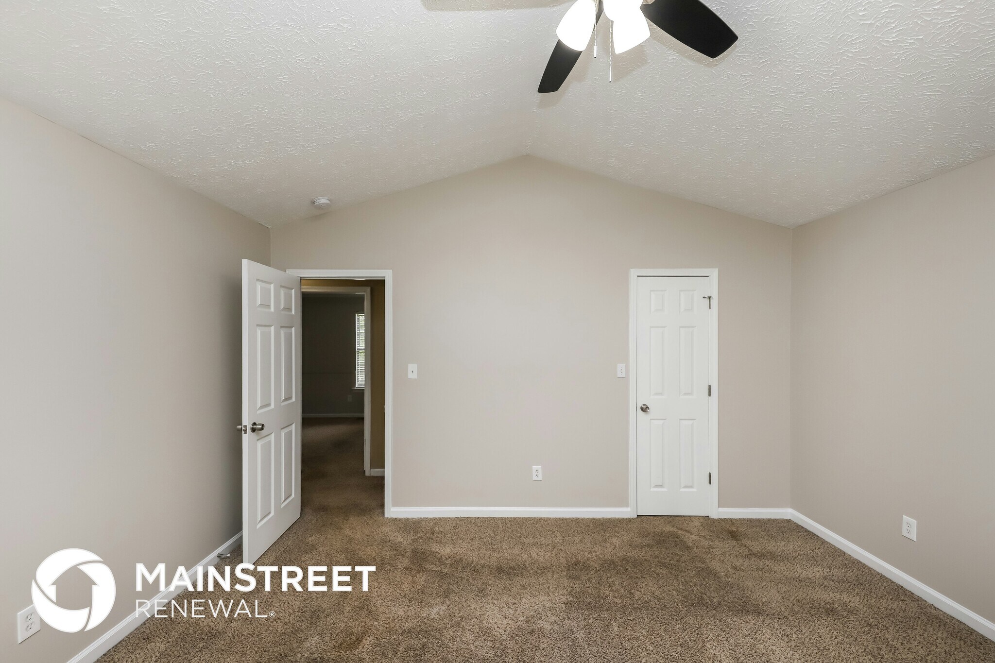 Building Photo - 166 Thornbrooke Dr