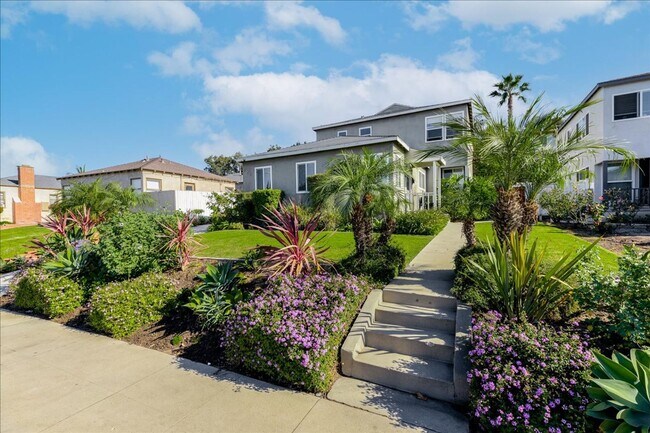 Building Photo - 622 S Pacific Coast Hwy