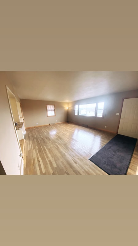 Building Photo - 2210 Alamo Dr