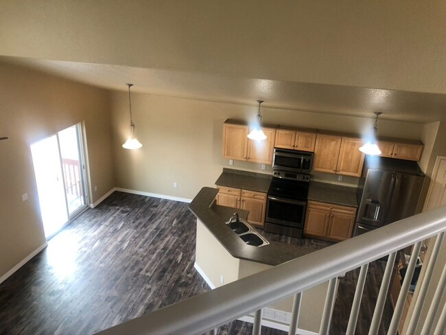Building Photo - Large 4 bedroom Home in Commerce City