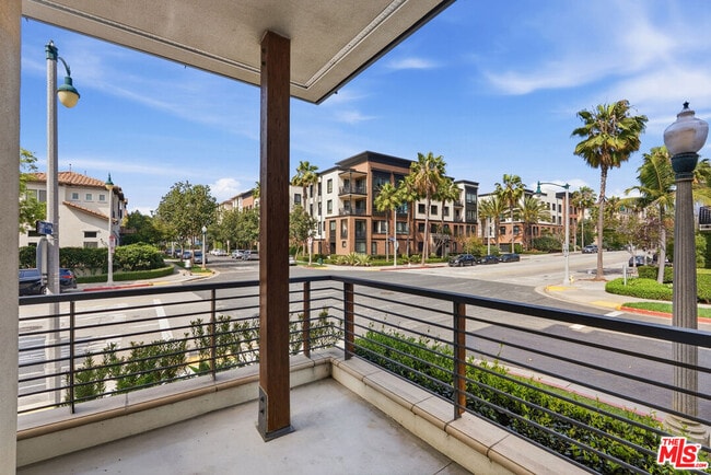 Building Photo - 12920 W Runway Rd