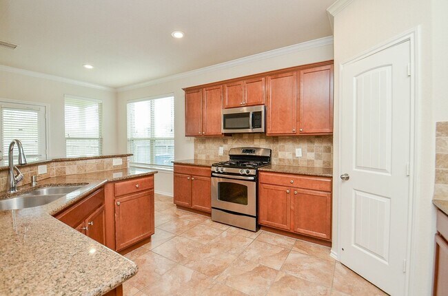 Building Photo - 3119 Balch Springs Ln