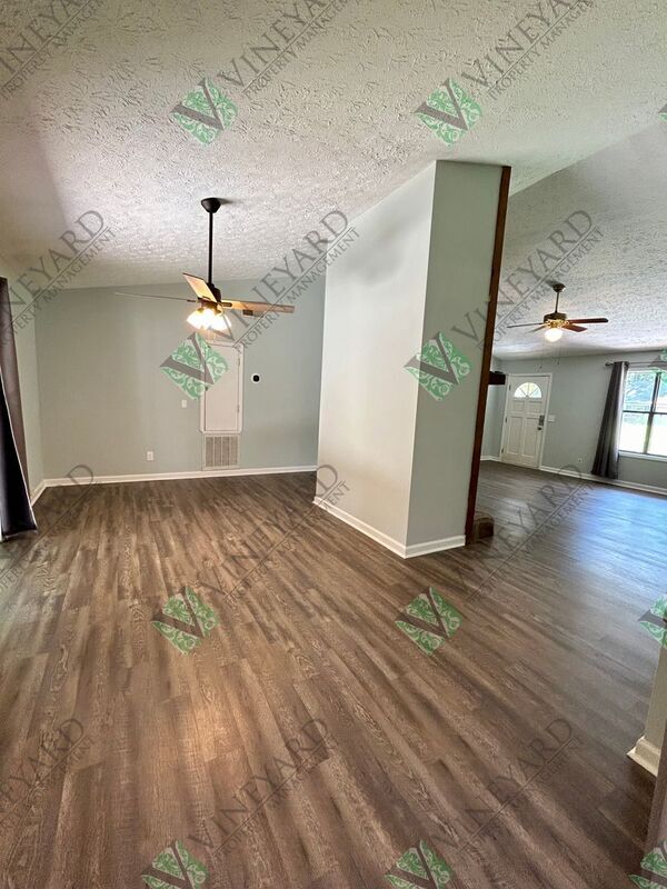 Building Photo - 351 Knollwood Lane
