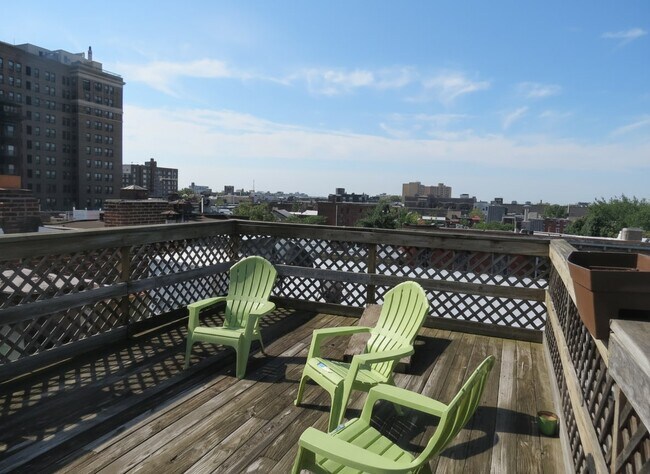 Building Photo - 1619 Spruce St