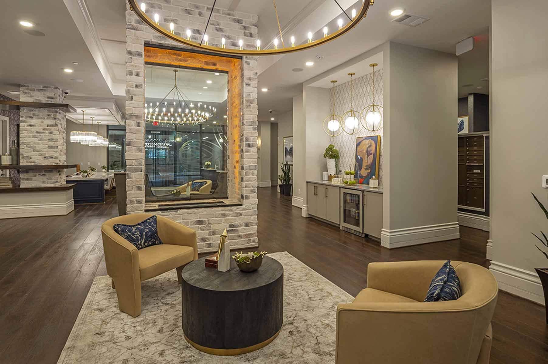 Building Photo - 2727 Albany St