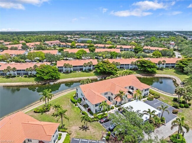 Building Photo - 4970 Deerfield Way