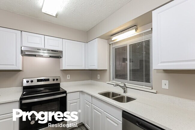 Building Photo - 7215 Buck Creek Dr