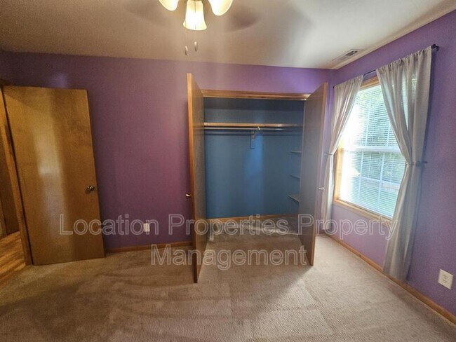 Building Photo - 4104 Saddlehorn Dr