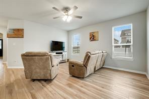 Building Photo - 10013 Adams Ln