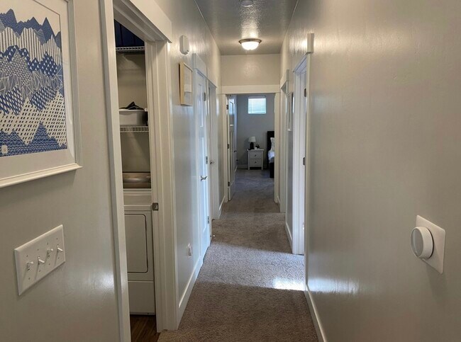 Building Photo - 523 N 310 W