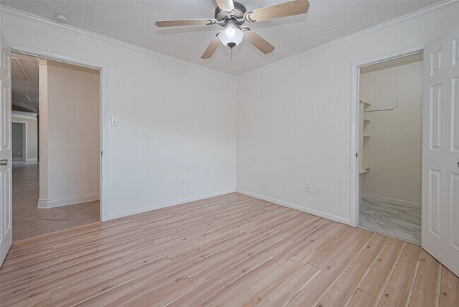 Building Photo - 16006 Glen Mar Dr