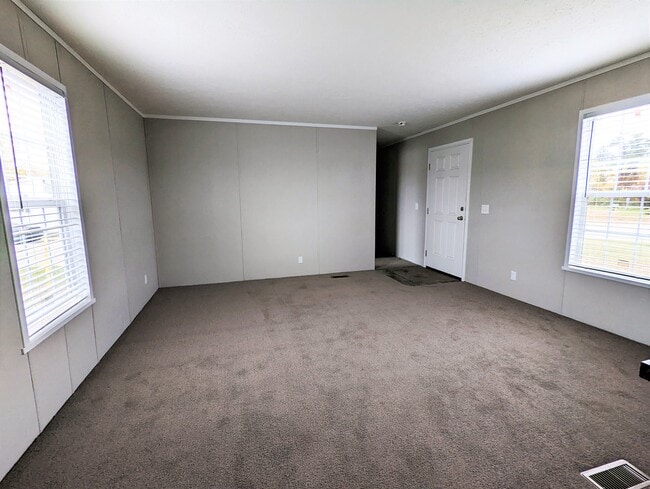 Building Photo - 710 Oregon St