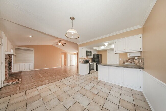 Building Photo - 2135 Jazzman Dr