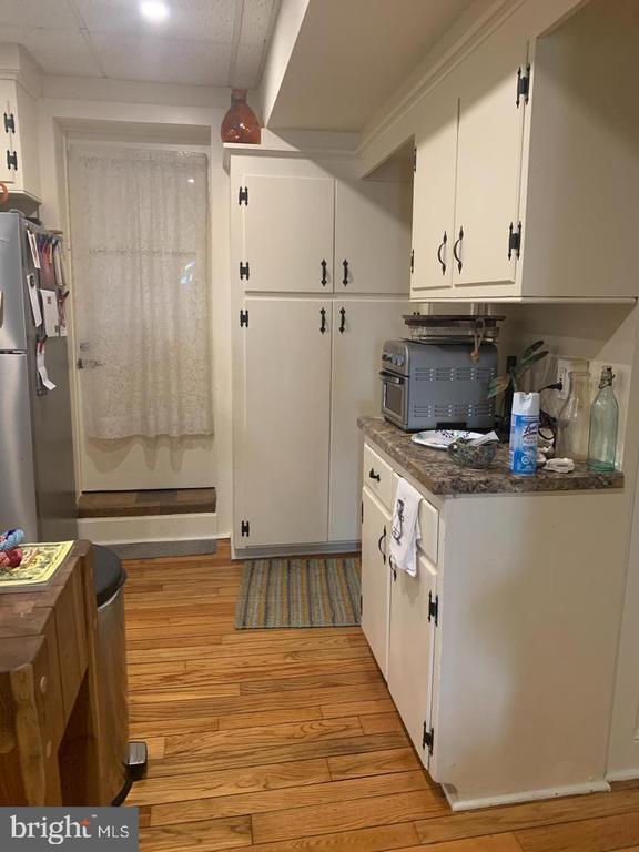 Building Photo - 256 Radcliffe St