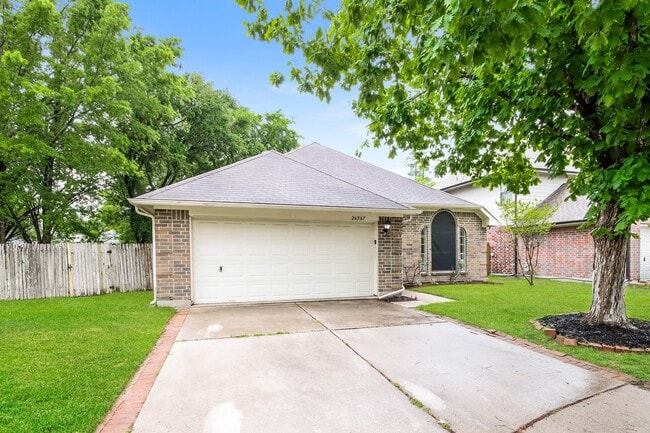 Building Photo - 26967 Crown Haven Ct