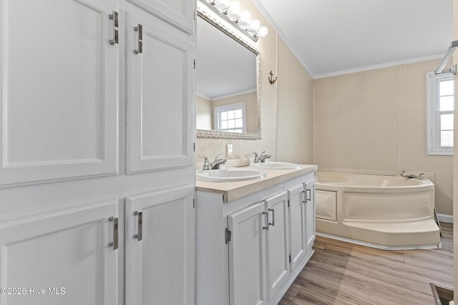 Building Photo - 107 Kayla Ct