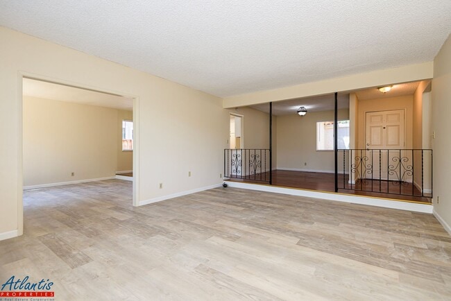 Building Photo - Lovely Blossom Valley Home