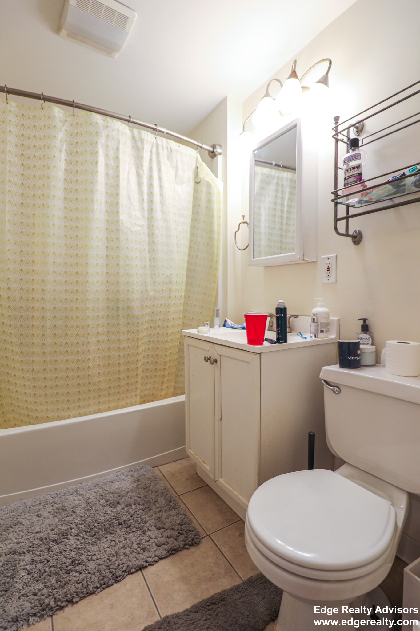 Building Photo - 12 Elba St