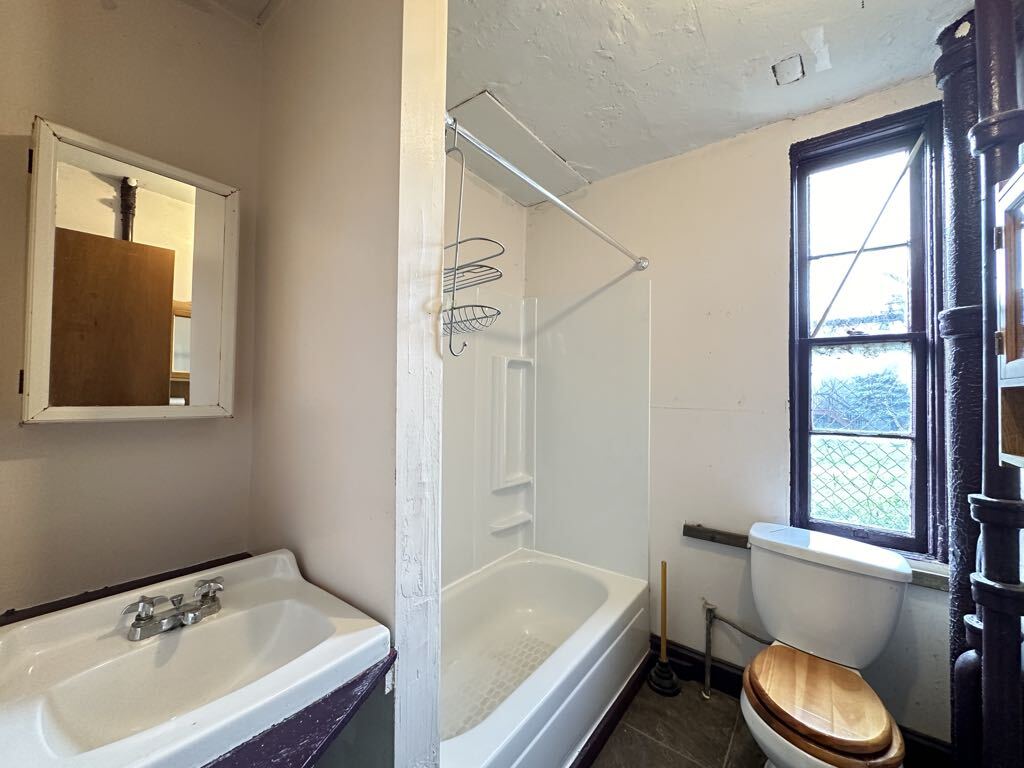 Building Photo - 1514 N Elston Ave