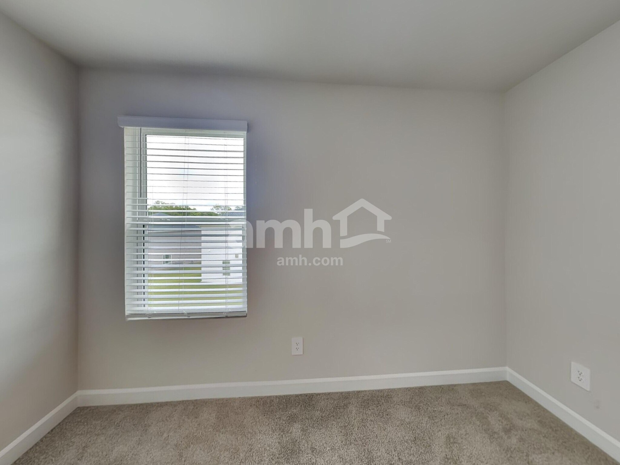 Building Photo - 237 Maxwell Dr