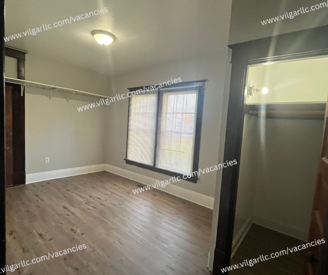 Building Photo - 677 Tyler St