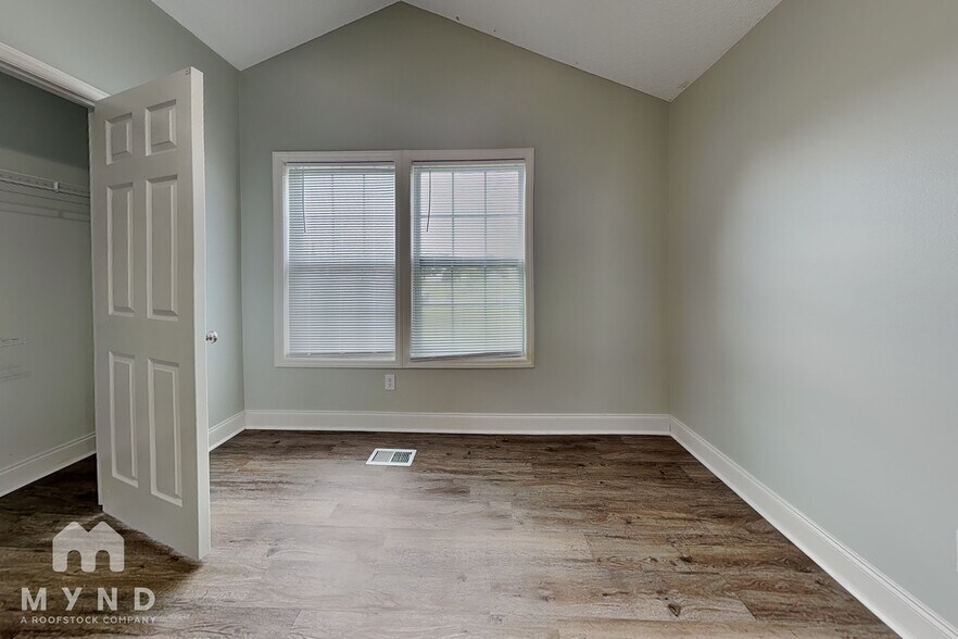 Building Photo - 54 Pedernales Dr