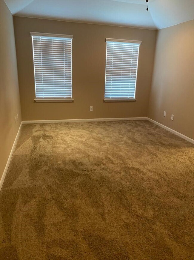 Building Photo - 17117 Wilthorne Gardens Ct