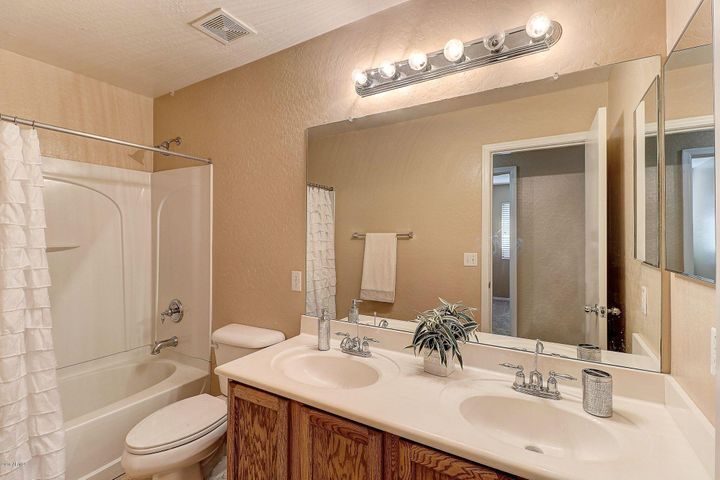 Building Photo - 6932 S Morning Dew Ln