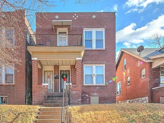 Primary Photo - 4628 S Compton Ave