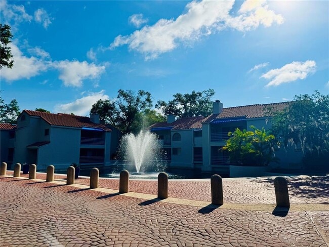 Building Photo - 1000 Winderley Pl