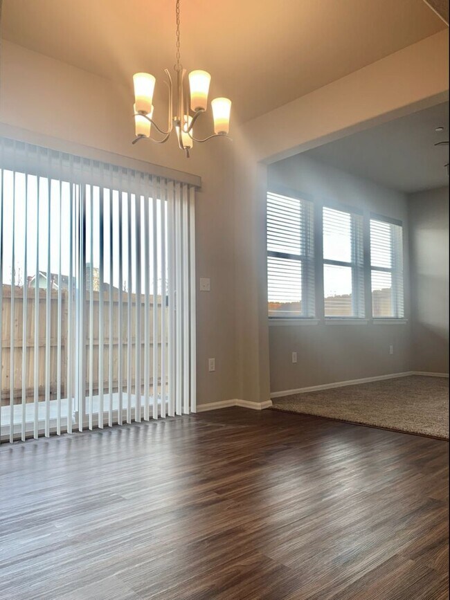 Building Photo - 5551 W 29th St