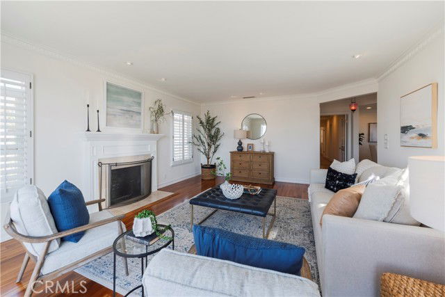 Building Photo - 426 Vía La Selva, Redondo Beach, CA 90277 - 3 BR 2 BA house