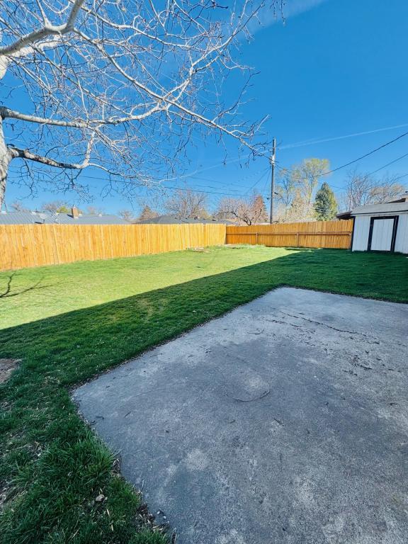 Building Photo - 410 Holbrook Dr